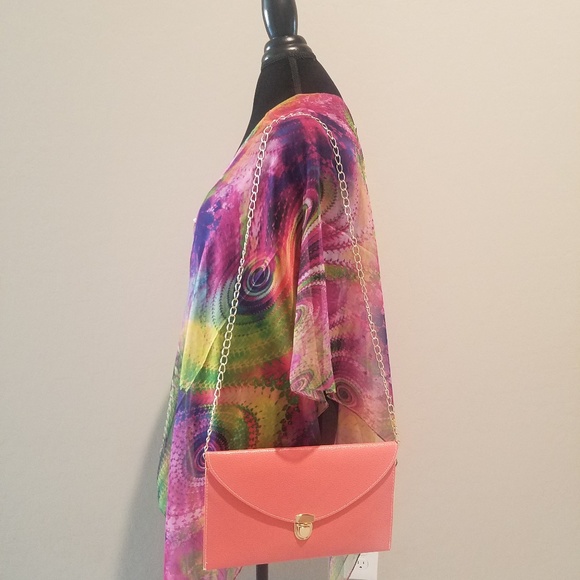 πNEW Envelope Clutch - Picture 2 of 5